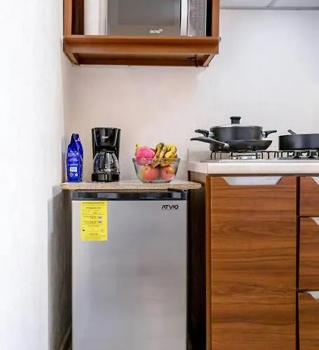 Cozy Oasis: 2-bedroom W/ Pool Apartamento